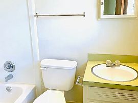 5433 Rolind Dr, Montgomery, Al 36108 in Montgomery, AL (Photo 8 of 11)