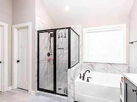 728 Hedgefield Way, Prattville, Al 36066 in Prattville, AL (Photo 9 of 12)