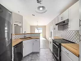 3bd 2ba Dade City, Fl in Dade City, FL (Photo 7 of 12)