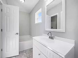 3bd 2ba Dade City, Fl in Dade City, FL (Photo 8 of 12)