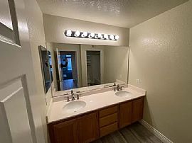 Charming 3 Bedroom  in Ontario, CA (Photo 7 of 12)