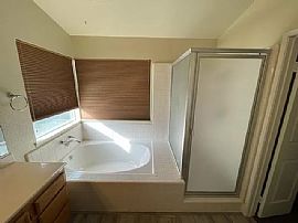 Charming 3 Bedroom  in Ontario, CA (Photo 8 of 12)