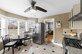 2 Bedroom  in Chicago, IL