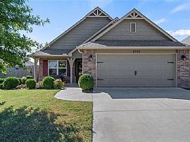 2028 E 133rd Ct, Bixby, Ok 74008 : Lovely House For Rent in Bixby, OK