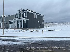 533 Redan Dr, Verona, Wi 53593 in Verona, WI (Photo 2 of 12)