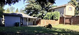 21858 Se Oak St, Gresham, Or 97030 : House Available For Rent in Gresham, OR (Photo 2 of 11)