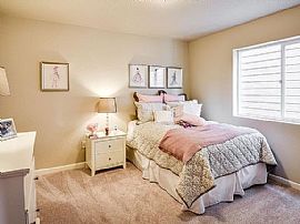 1 Nw Antonio St, Portland, Or 97229 : Spacious 5 Bed House in Portland, OR (Photo 5 of 7)