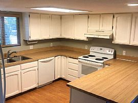 1222 Eugene St, Hood River, Or 97031 . Simple House For Rent in Hood River, OR (Photo 3 of 10)