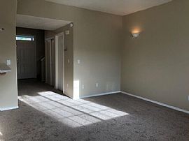 14282 S Princeton Village Way, Clackamas, Or 97015 . Spacious  in Clackamas, OR (Photo 9 of 12)