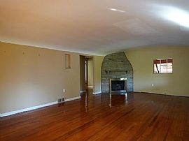 97 Southern Hilands Dr, Pittsburgh, Pa 15241 . Lovely House in Pittsburgh, PA (Photo 3 of 12)