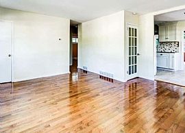 24 Midland Ave, Berwyn, Pa 19312 . Awesome House For Rent in Berwyn, PA (Photo 3 of 9)