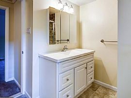 24 Midland Ave, Berwyn, Pa 19312 . Awesome House For Rent in Berwyn, PA (Photo 8 of 9)