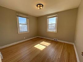 1004 E Pleasant St, Glenside, Pa 19038 . Peaceful House in Glenside, PA (Photo 4 of 12)