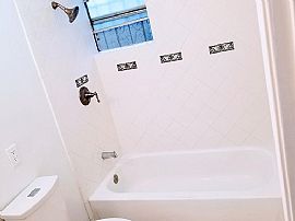 Charming 2 Bedroom 1 Bath Home For Rent in Los Angeles, CA (Photo 3 of 5)