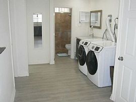 Charming 2 Bedroom 1 Bath Home For Rent in San Diego, CA (Photo 2 of 4)