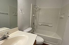 Cute 3 Bedroom 2 Bath Home For Rent in Elk Grove, CA (Photo 3 of 6)