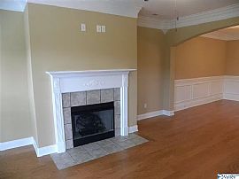 33 Atherton Cir Sw, Huntsville, Al 35824 in Huntsville, AL (Photo 2 of 12)