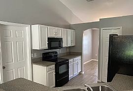 2720 Soaring Hawk Dr, Fort Myers, Fl 33905 in Fort Myers, FL (Photo 4 of 12)