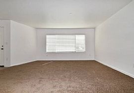 Beautiful 4 Bedroom 2 Bath Home For Rent  in Fresno, CA (Photo 3 of 5)