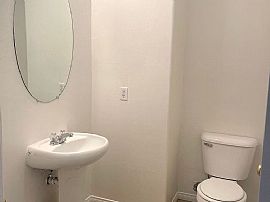 Beautiful 4 Bedroom 2.5 Bath Home For Rent  in Bakersfield, CA (Photo 4 of 6)