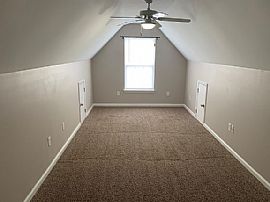 238 Dartmoor Dr, Spartanburg, Sc 29301 . Unique House For Rent in Spartanburg, SC (Photo 11 of 12)