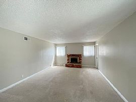  Amazing 3 Bedroom 2 Bath Home For Rent  in Anaheim, CA (Photo 2 of 6)