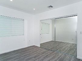 Beautiful 2 Bedroom 2.5 Bath Home For Rent  in Burbank, CA (Photo 3 of 5)