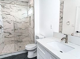 Beautiful 2 Bedroom 2.5 Bath Home For Rent  in Burbank, CA (Photo 4 of 5)