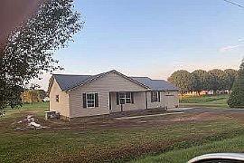 1095 Lockmiller Rd, Estill Springs, Tn 37330 : Nice Home in Estill Springs, TN