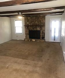 Charming 3bedroom at Simpsonville +1 (332) 252-3112 in Simpsonville, SC (Photo 6 of 10)