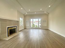 Beautiful 3 Bedroom 2 Bath Home For Rent  in Beverly Hills, CA