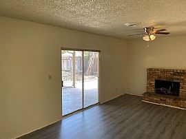 Beautiful 3 Bedroom 2 Bath Home For Rent  in Modesto, CA (Photo 7 of 7)