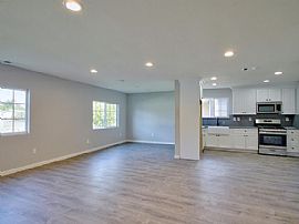 Beautiful 3 Bedroom 2 Bath Home For Rent   in San Bernardino, CA