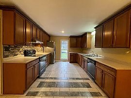 193 Greenwood Dr, Madison, Al 35758 in Madison, AL (Photo 5 of 12)