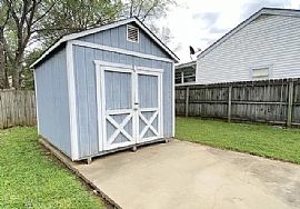 1000 Longwood Dr Se, Huntsville, Al 35801 in Huntsville, AL (Photo 11 of 12)