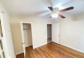 1000 Longwood Dr Se, Huntsville, Al 35801 in Huntsville, AL (Photo 8 of 12)