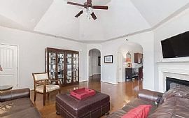 2301 Abbeyglen Ln, Hoover, Al 35226 in Hoover, AL (Photo 3 of 12)