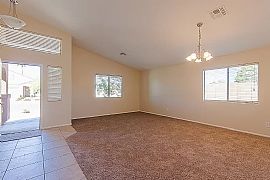 5811 N 72nd Dr, Glendale, Az 85303 in Glendale, AZ (Photo 2 of 9)