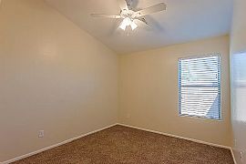 5811 N 72nd Dr, Glendale, Az 85303 in Glendale, AZ (Photo 7 of 9)