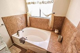 10189 E Kensington Dr, Tucson, Az 85748 in Tucson, AZ (Photo 6 of 9)