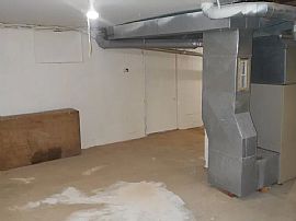 3916 Williamstown Pike, Williamstown, Wv 26187 in Williamstown, WV (Photo 11 of 12)