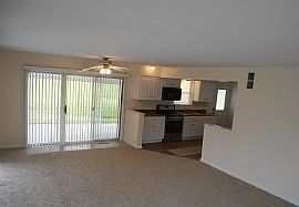 3916 Williamstown Pike, Williamstown, Wv 26187 in Williamstown, WV (Photo 5 of 12)