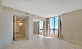 Newly Redesigned 1br Apartment in West Hollywood, CA