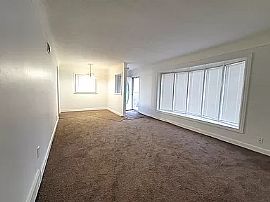 Charming 3 Bedroom Home in Inkster, MI (Photo 4 of 10)