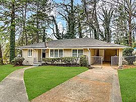  Charming 4 Bedroom Home in Decatur, GA (Photo 2 of 12)