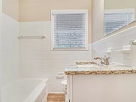  Charming 4 Bedroom Home in Decatur, GA (Photo 7 of 12)