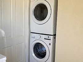 Beautiful 3 Bedroom 2 Bath Home For Rent  in Inglewood, CA (Photo 3 of 7)