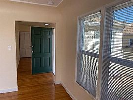 Beautiful 3 Bedroom 2 Bath Home For Rent  in Inglewood, CA (Photo 4 of 7)