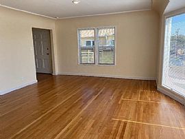 Beautiful 3 Bedroom 2 Bath Home For Rent  in Inglewood, CA (Photo 7 of 7)