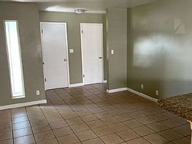 Beautiful 3 Bedroom 2 Bath Home For Rent  in Santa Rosa, CA (Photo 4 of 5)